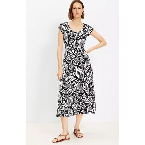 Loft NEW Black and White Palm Floral Midi Dress Cap Sleeves Scoop Neck XL - Picture 1 of 10